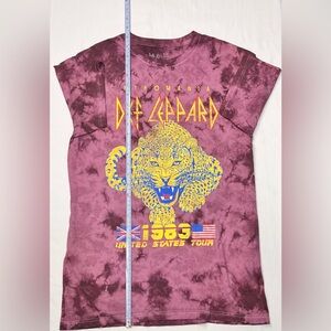 Pyromania Def Leppard 1983 United States Tour Burgundy Tie Die Shirt Size Medium